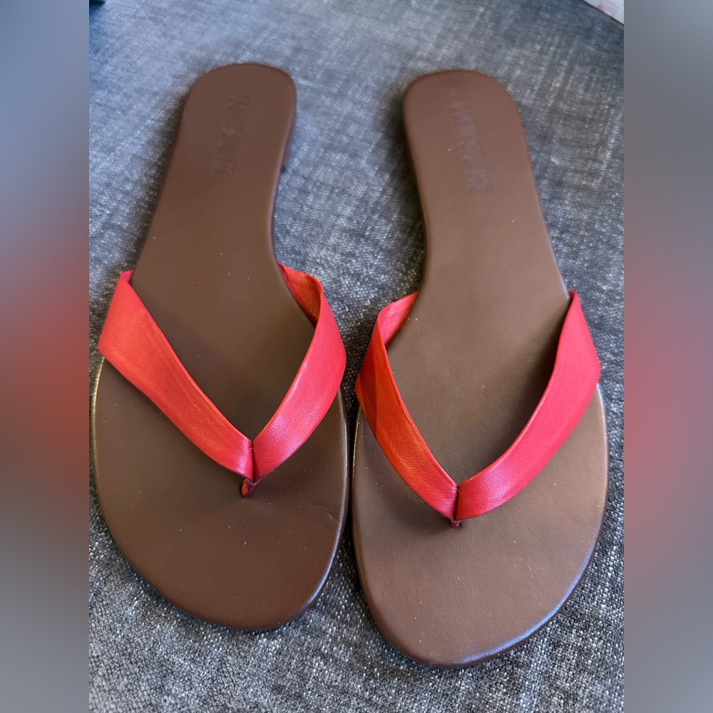 NIB Colin Stuart Red and Brown Sandals Size 11